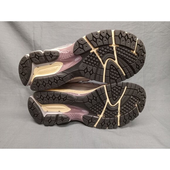 New Balance Girls 1906R Running Sneakers U1906RNF Pink Grey Size 6.5 NEW NO BOX! - Picture 11 of 13